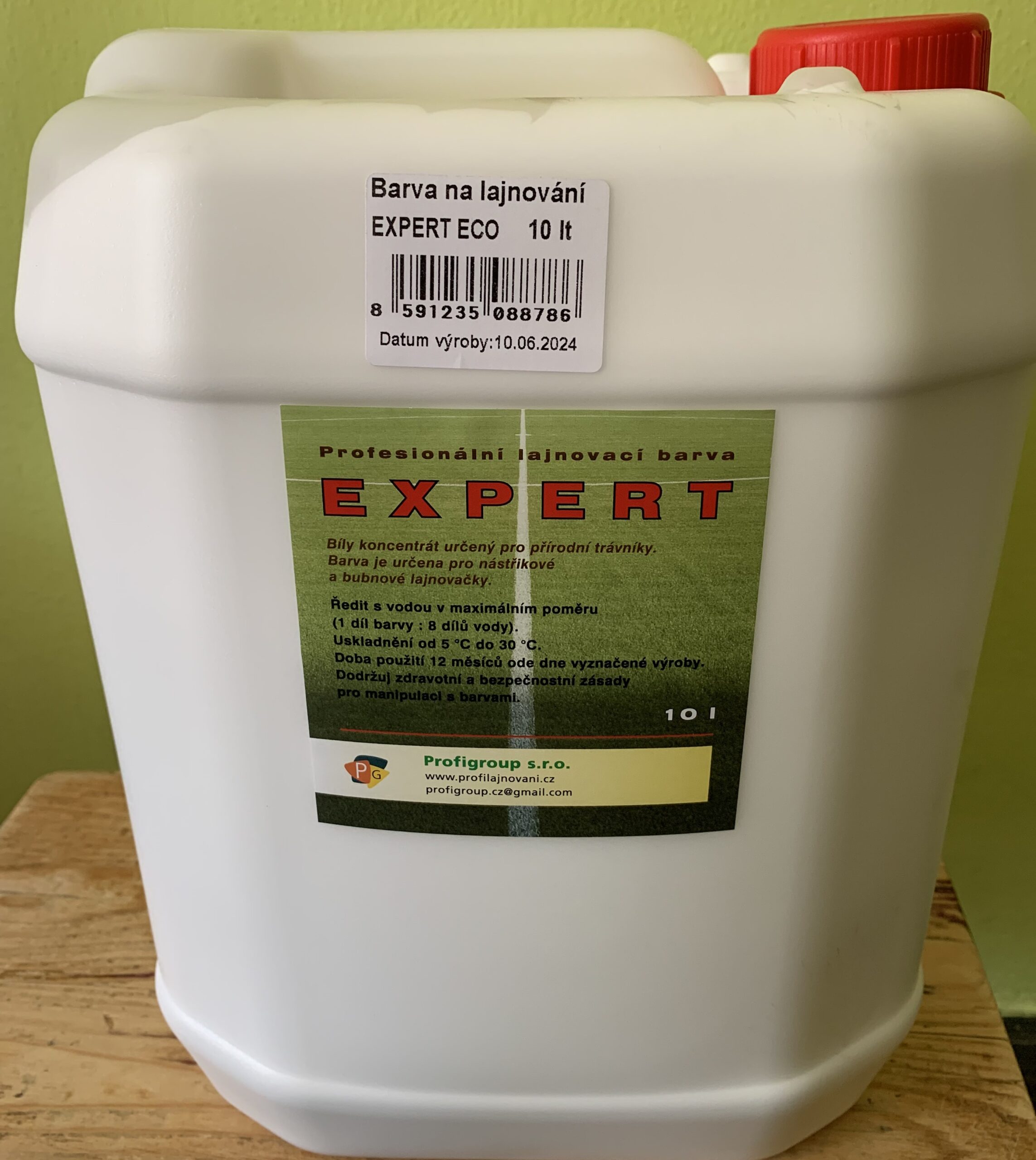 Lajnovací barva Expert  , bílý koncentrát v 8 l balení