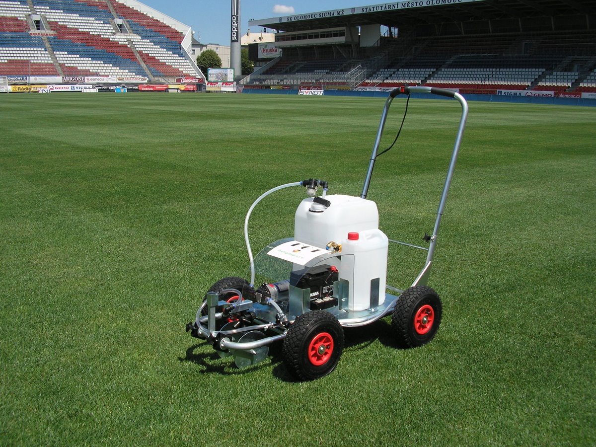 Nástřiková samo proplachovací lajnovačka PG SILVER